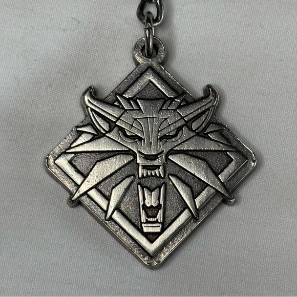 Witcher Other - Witcher 3 White Wolf Medallion Keychain